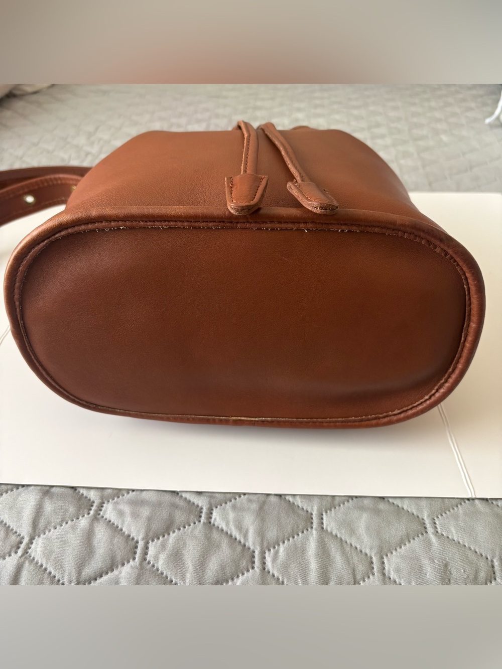 Vintage COACH Lula’s Legacy British Tan Leather Drawstring Bucket Bag - Picture 4 of 9